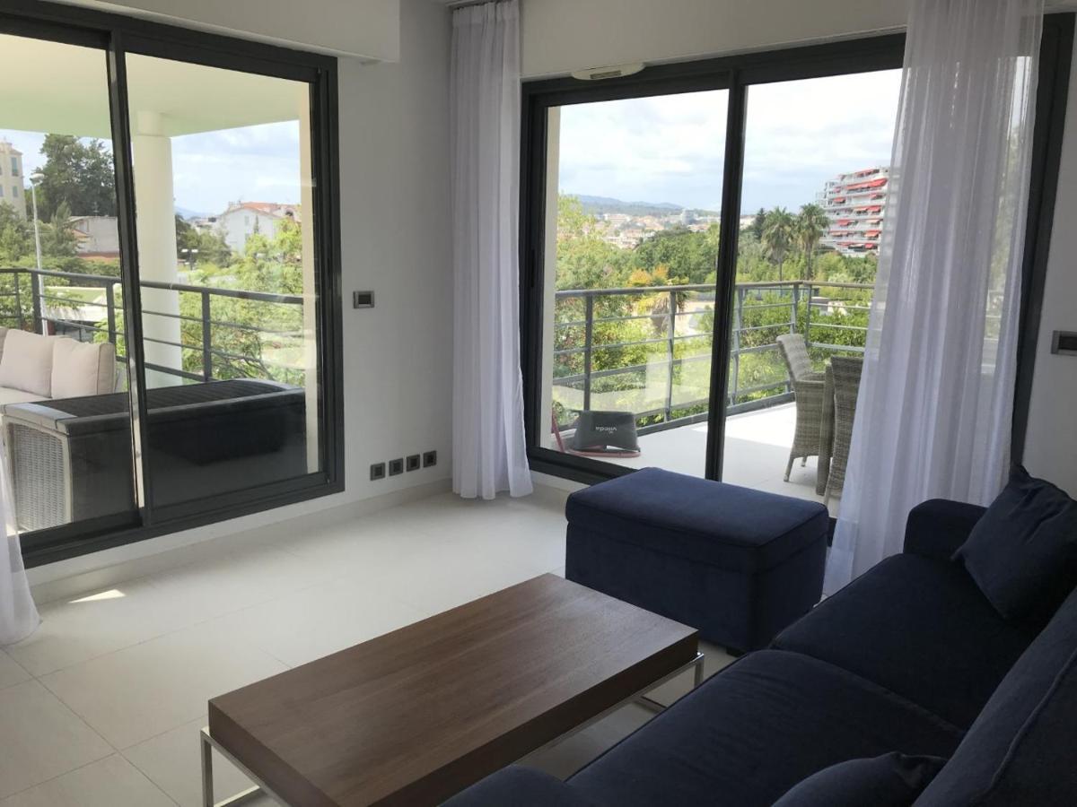 Appartement Montfleury, 2 Terrasses, 2 Chambres , 2 Sdb , Pkg Prive Piscine, 15 Min Walk To Croisette Beach And Palais Des Festivals Канны Экстерьер фото
